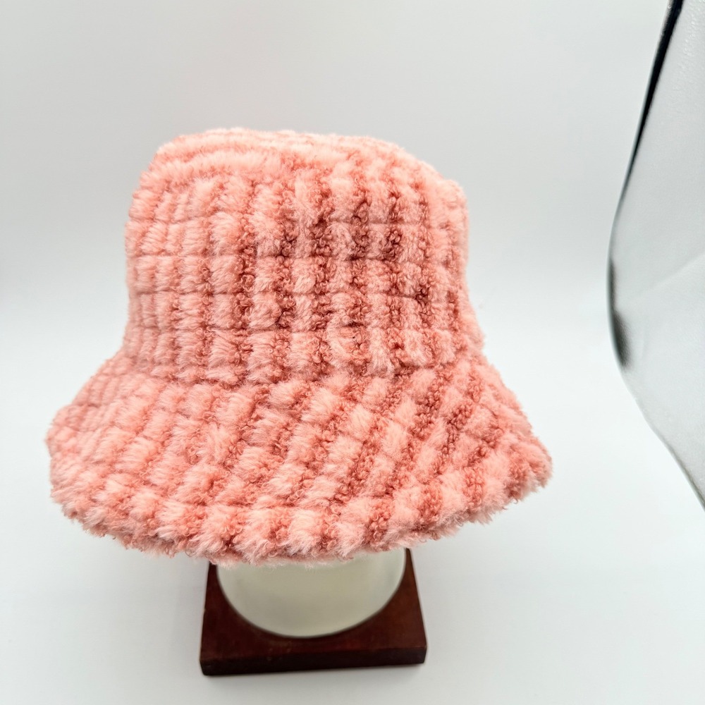 Fuzzy Plush Bucket Hat Women's‎ Warm Winter Hat Pink Fashion Barbiecore